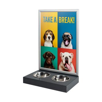 Honden voer-en-waterbak display